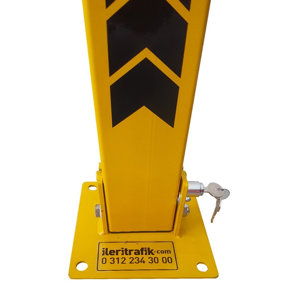 Foldable Heavy Duty Parking Post with Padlock-4