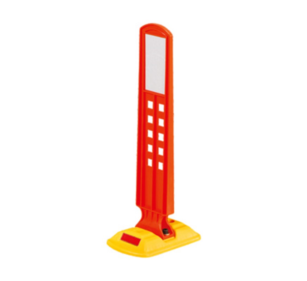 Road Stud with Reflective Signboard ( 26 x 16 x 60 cm) Road Stud with Reflective Signboard ( 26 x 16 x 60 cm)