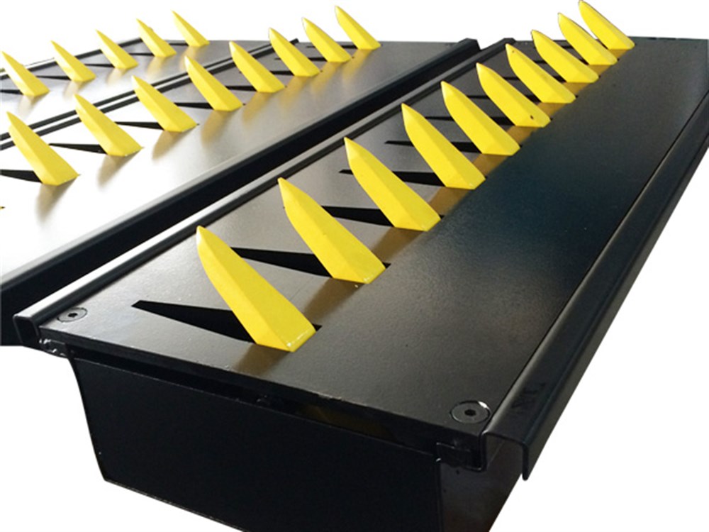 MTMAK001-2 spike barrier