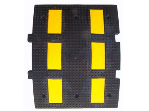 Rubber Speed Bump with 6 Reflective Stripes 500 x 600 x 45 mm