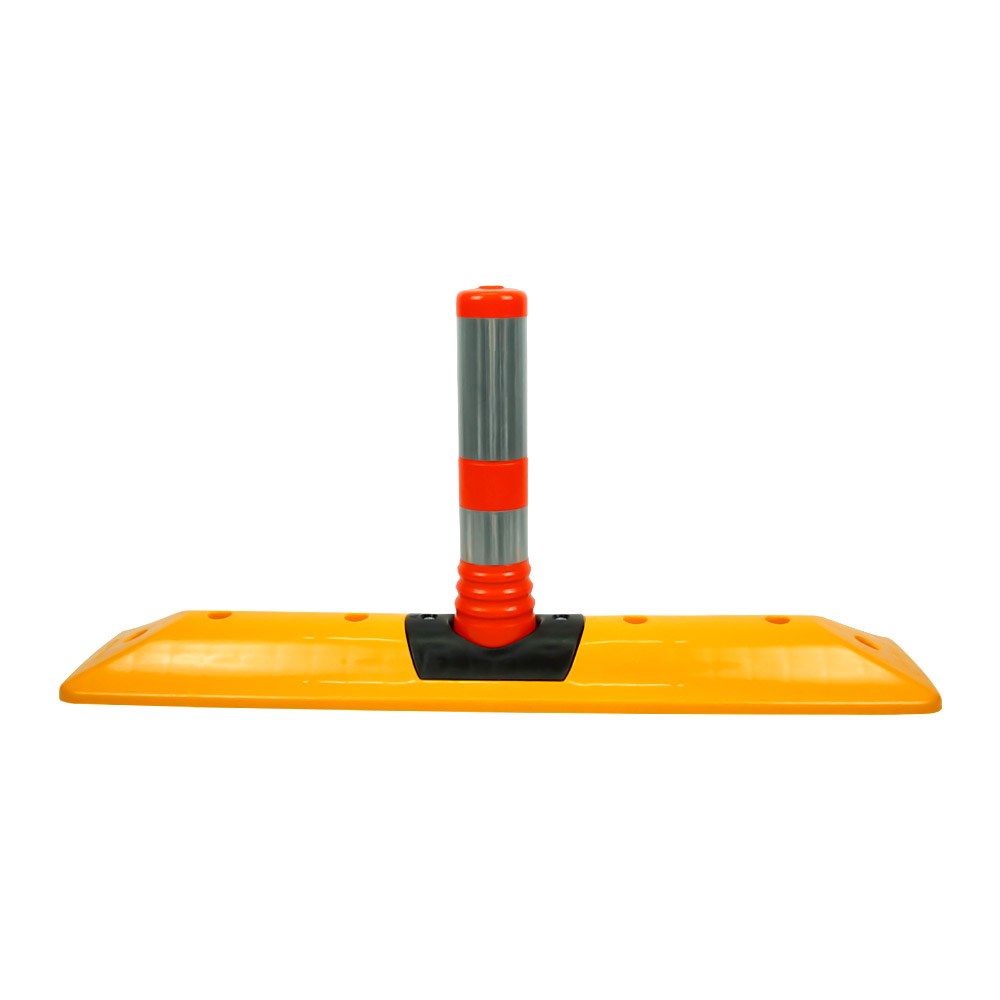 12270 UB R-4 PVC road separator with 30 cm delineator