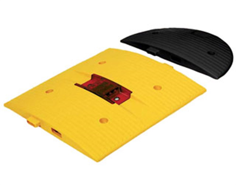 Speed Bump With Solar Flashers 50 x 50 x 4,5 cm Speed Bump With Solar Flashers 50 x 50 x 4,5 cm