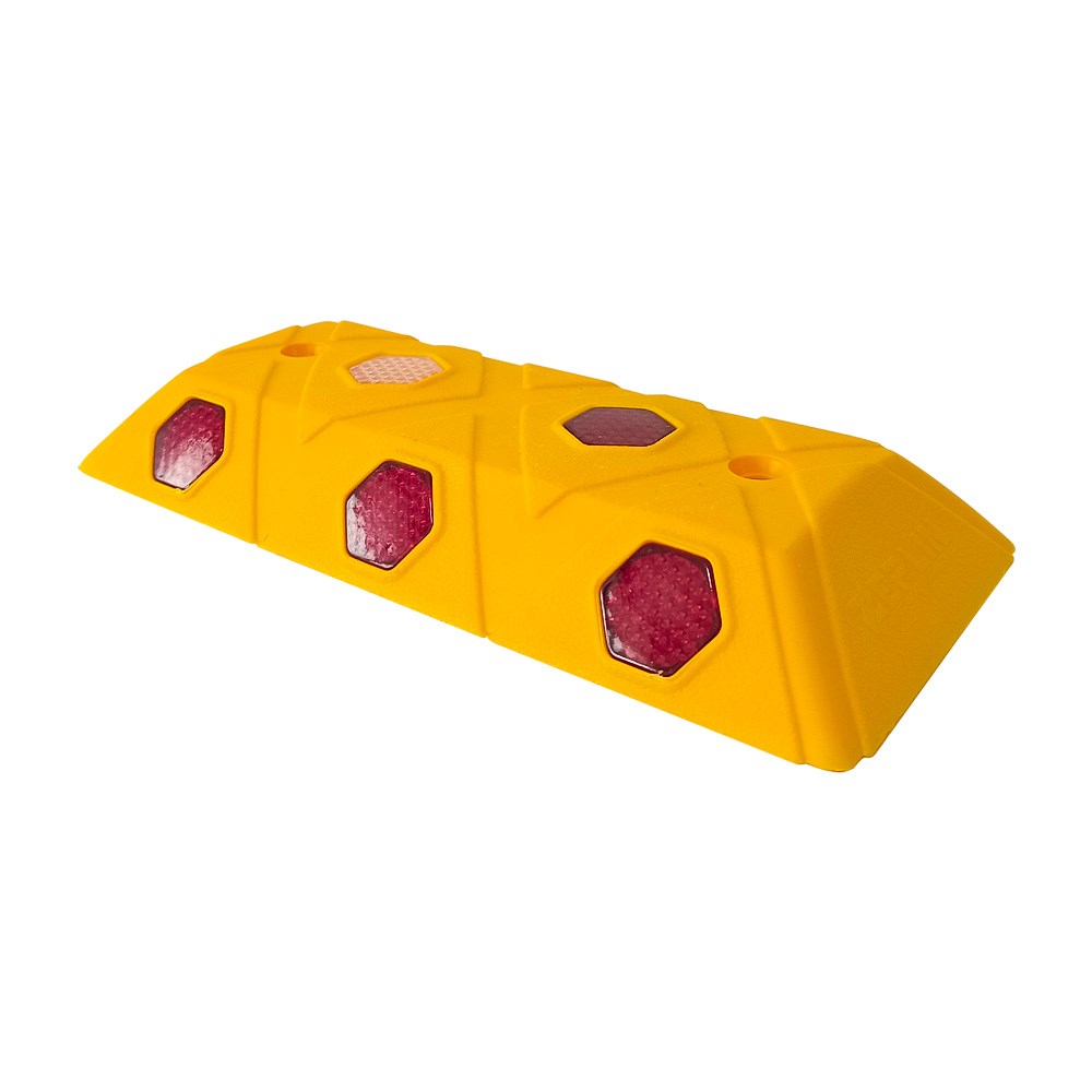 Muslera Road Stud-4 Muslera Road Stud