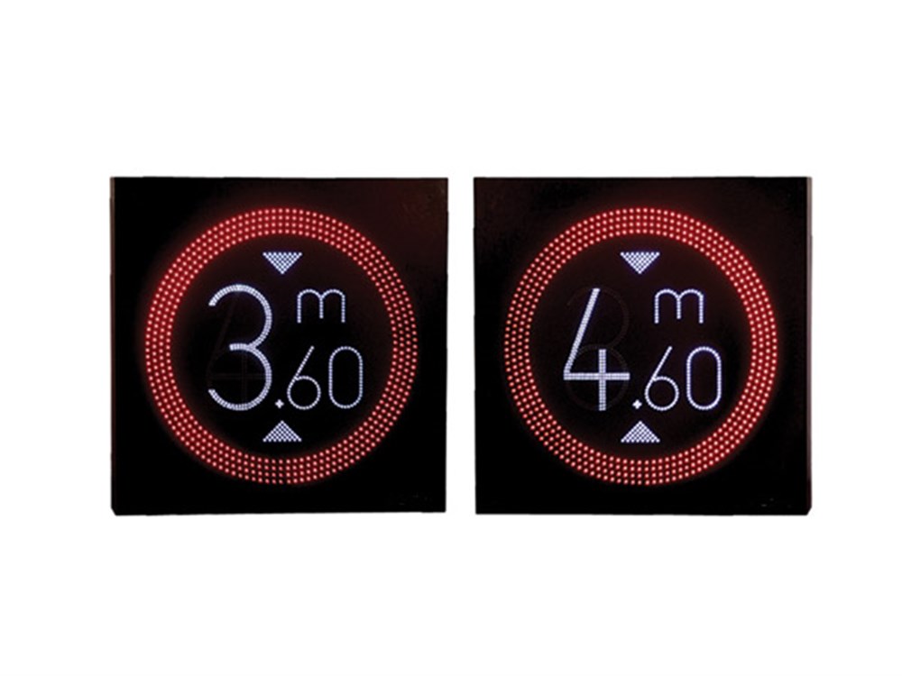 AC Powered LED Height Restricton Sign 60 x 60 cm AC Powered LED Height Restricton Sign 60 x 60 cm